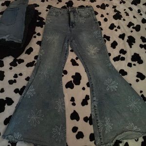Flower bell bottoms